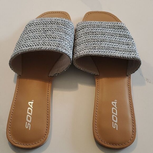 Soda Sandals - Picture 1 of 4